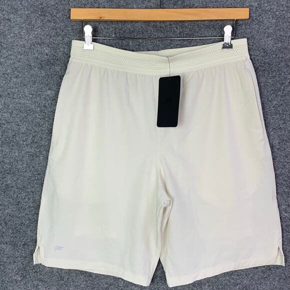 NWT Fabletics Men’s The 9” Fundamental Short Lined Athletic Workout Active Sz M - Picture 1 of 12